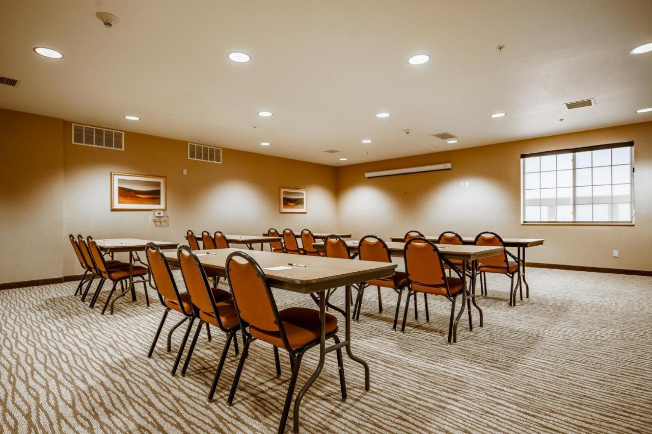 Cobblestone Suites - Ripon Buitenkant foto